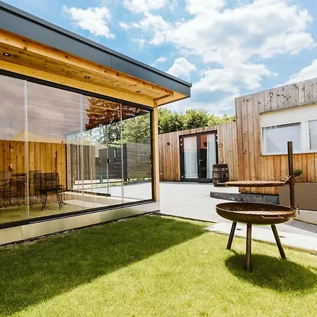 公寓 Moderne Tiny Am Weingut *