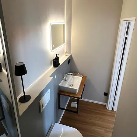 公寓 Moderne Tiny Am Weingut *