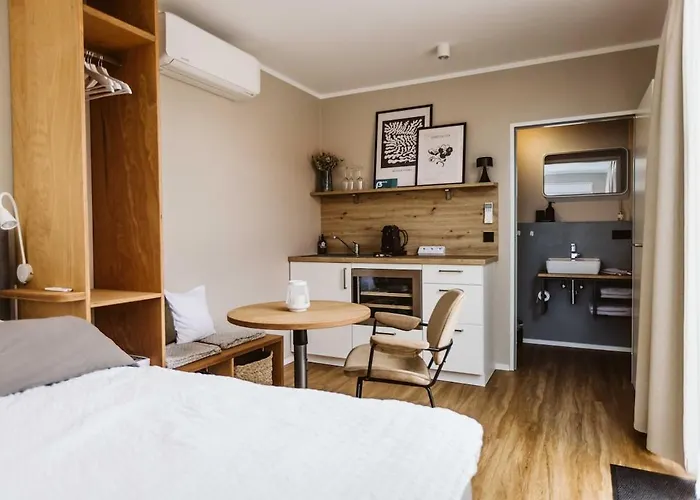 Moderne Tiny Am Weingut דירה