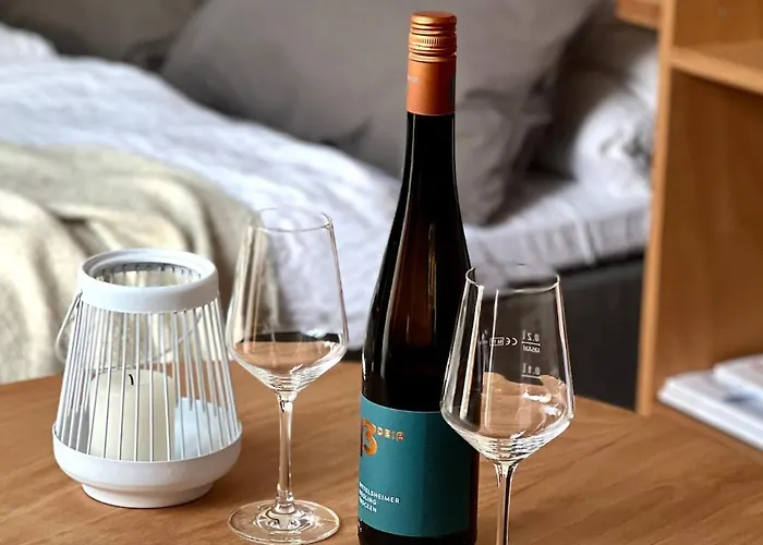 Moderne Tiny Am Weingut * Uelversheim